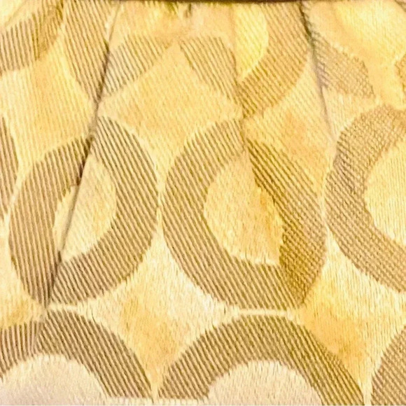 Coach Signature Wristlet Tan with Brown Leather & Gold Hardware. - Picture 9 of 9